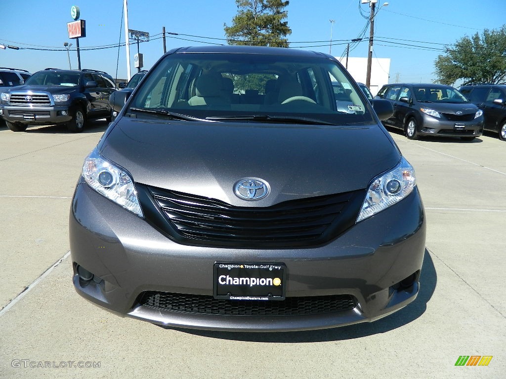 2012 Sienna V6 - Predawn Gray Mica / Bisque photo #3