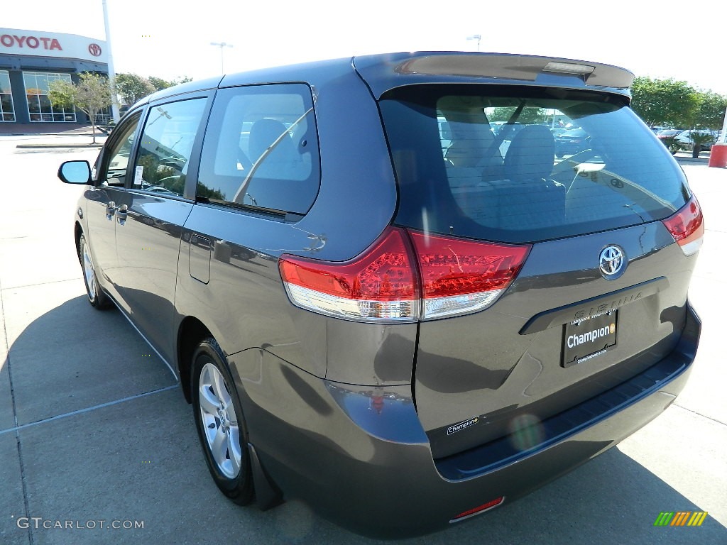 2012 Sienna V6 - Predawn Gray Mica / Bisque photo #8