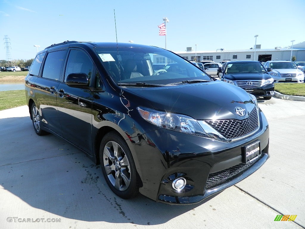 2012 Sienna SE - Black / Dark Charcoal photo #3