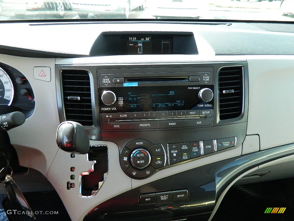 2012 Toyota Sienna SE Controls Photo #58340395