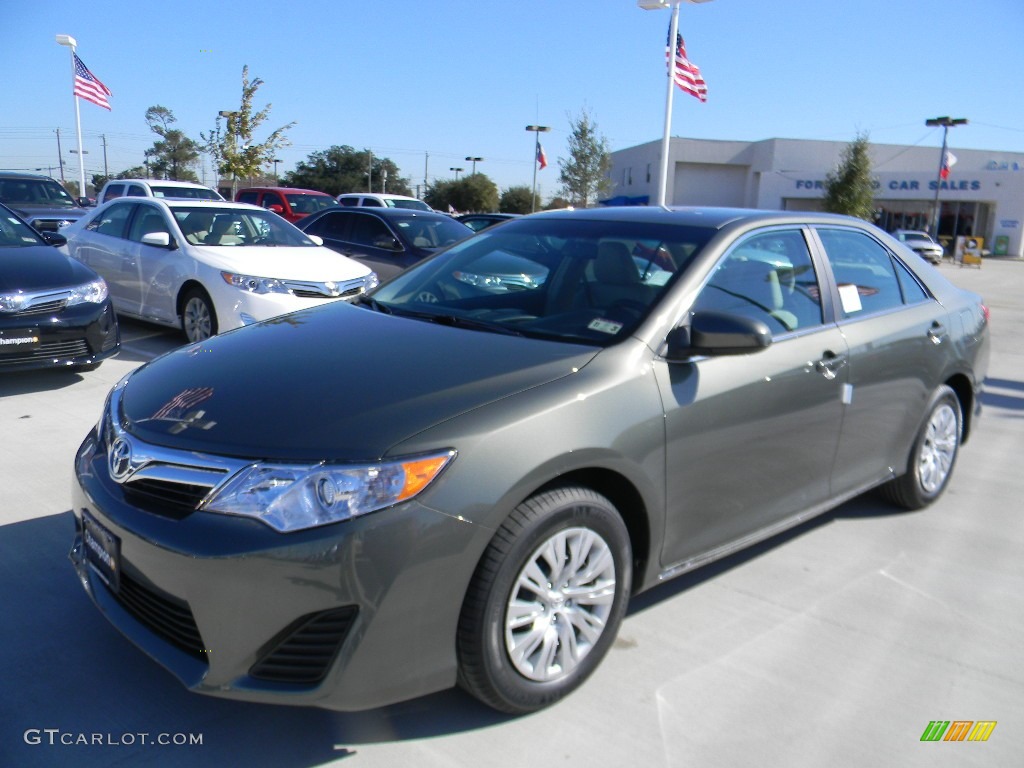 2012 Camry LE - Cypress Green Pearl / Ivory photo #1
