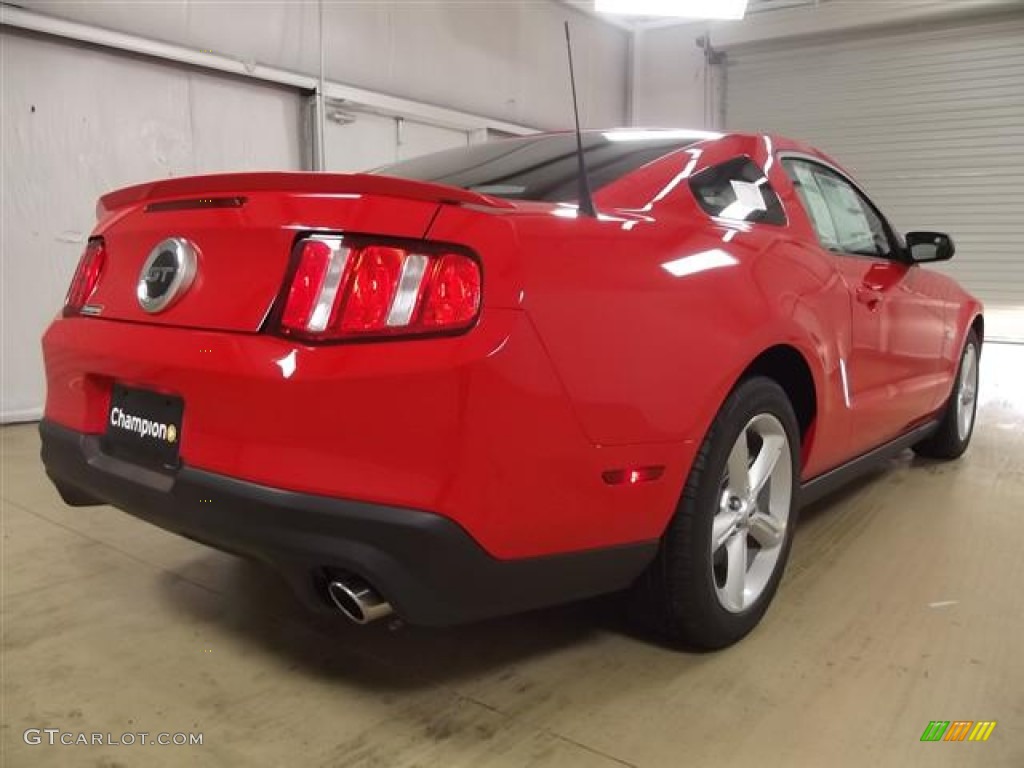 2012 Mustang GT Coupe - Race Red / Charcoal Black photo #4
