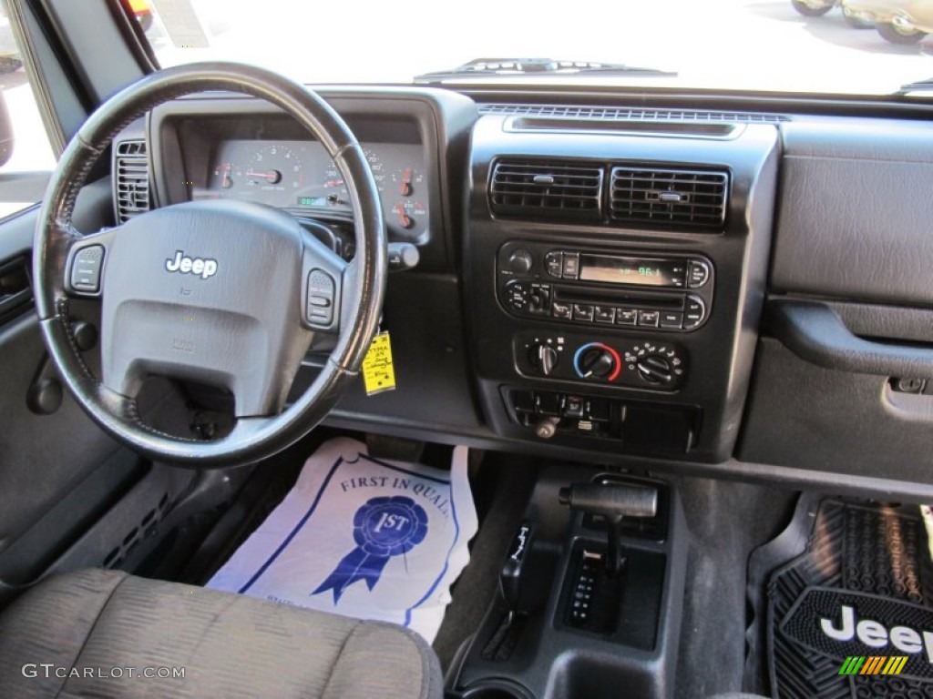 2004 Wrangler Unlimited 4x4 - Patriot Blue Pearl / Dark Slate Gray photo #17