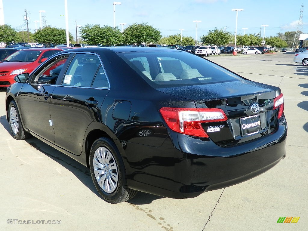 2012 Camry L - Attitude Black Metallic / Ash photo #6