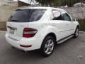 Arctic White - ML 350 4Matic Photo No. 4