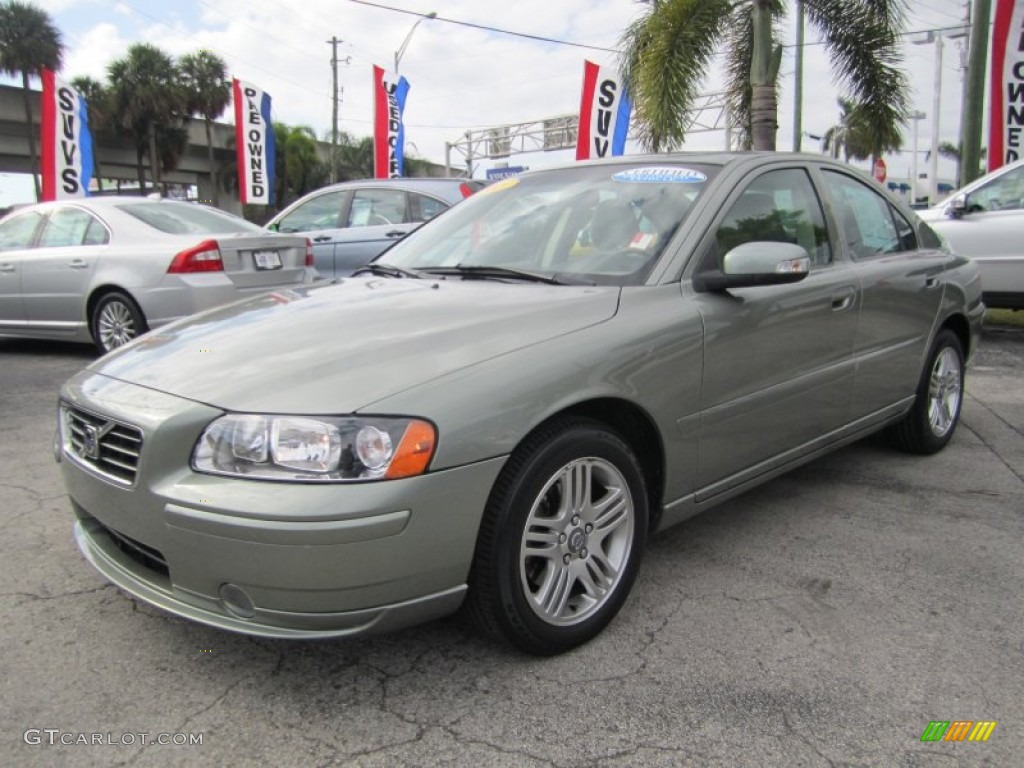 2008 S60 2.5T - Willow Green Metallic / Taupe photo #1