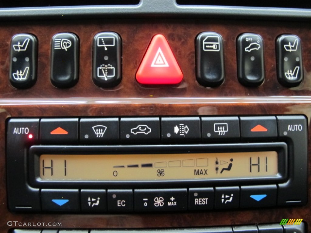 2002 Mercedes-Benz E 320 4Matic Wagon Controls Photo #58352094