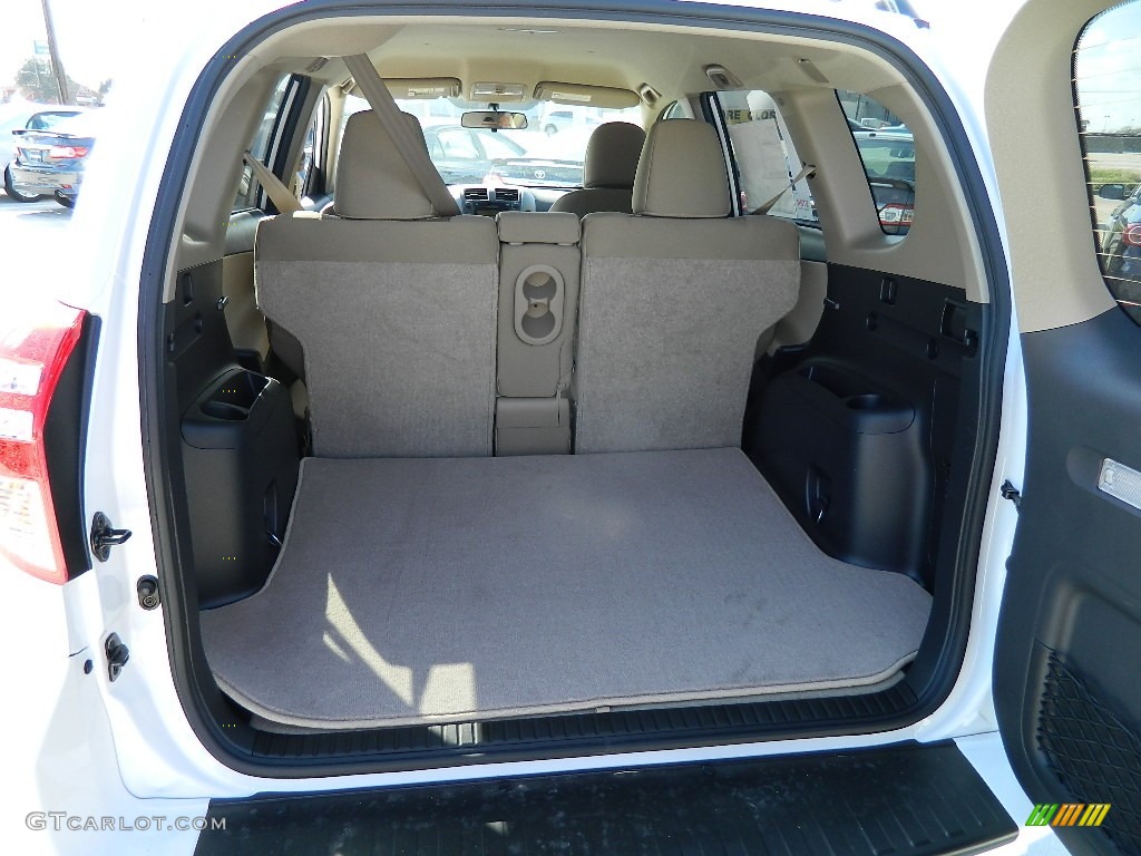 2011 RAV4 I4 - Super White / Sand Beige photo #9