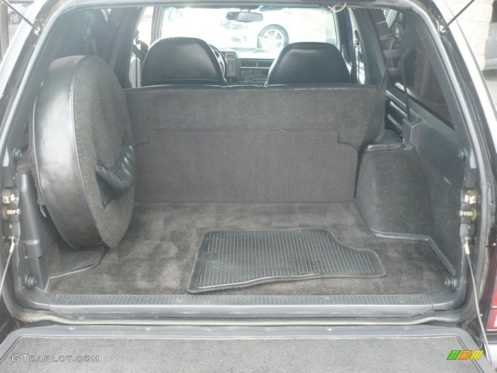 1993 GMC Jimmy Typhoon Trunk Photos