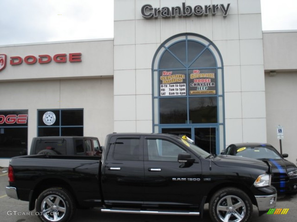 Brilliant Black Crystal Pearl Dodge Ram 1500