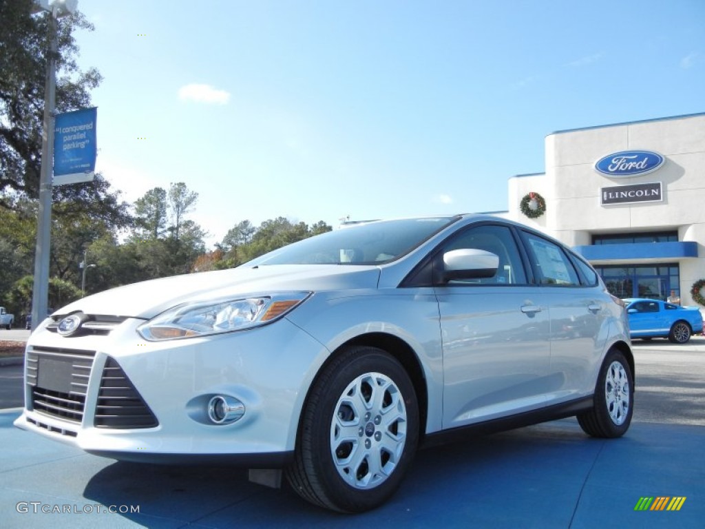 2012 Focus SE 5-Door - Ingot Silver Metallic / Stone photo #1