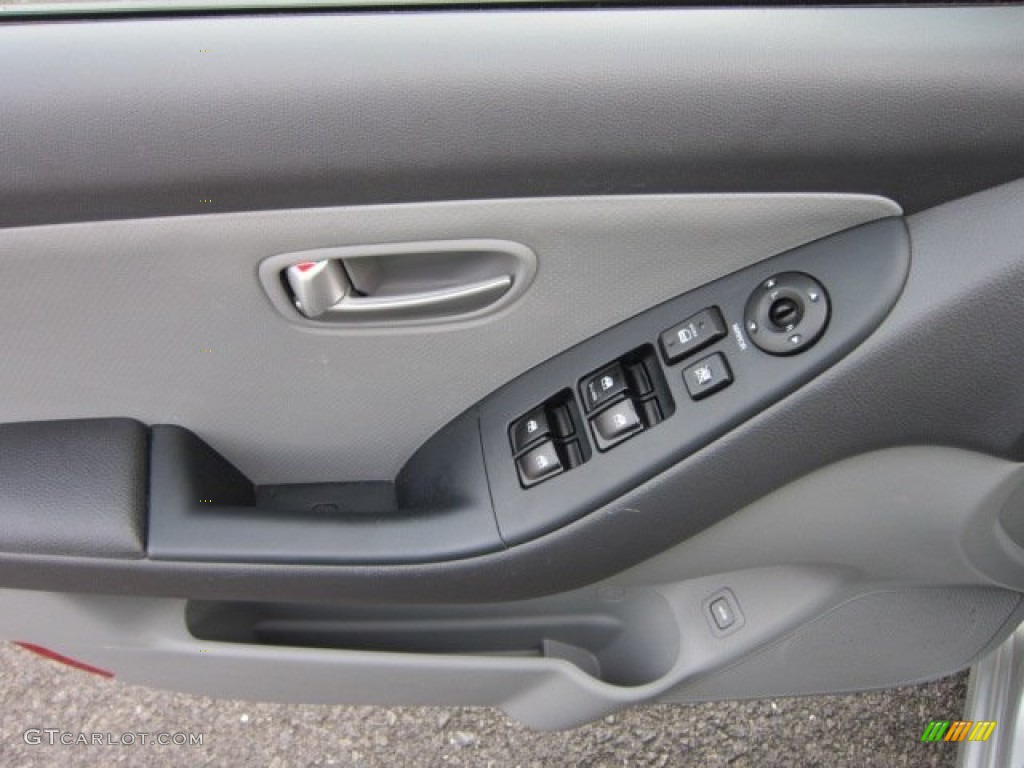 2008 Elantra SE Sedan - QuickSilver Metallic / Gray photo #17