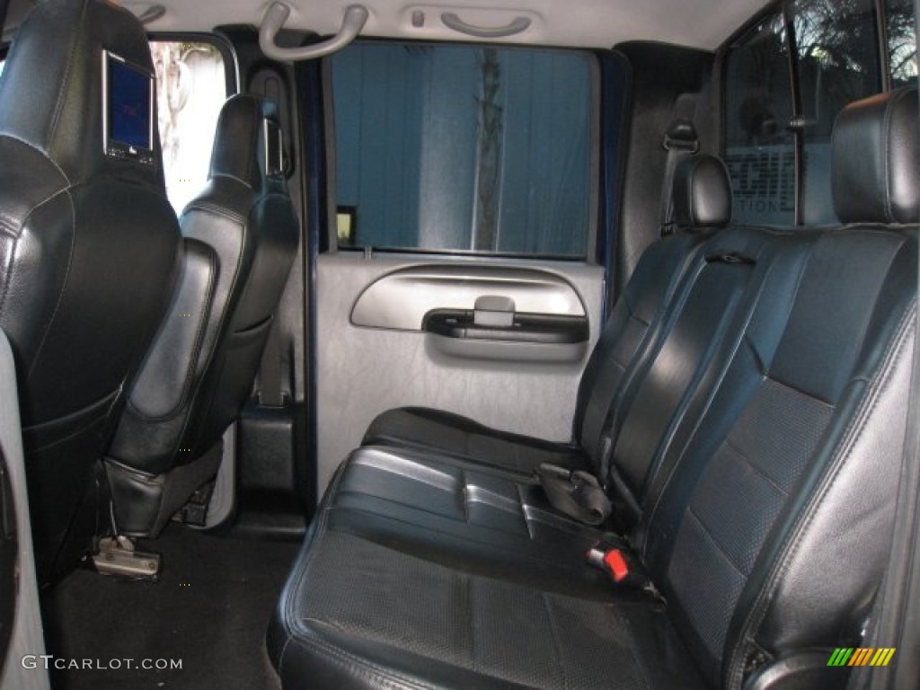 2006 F350 Super Duty XLT Crew Cab 4x4 Dually - True Blue Metallic / Black photo #8