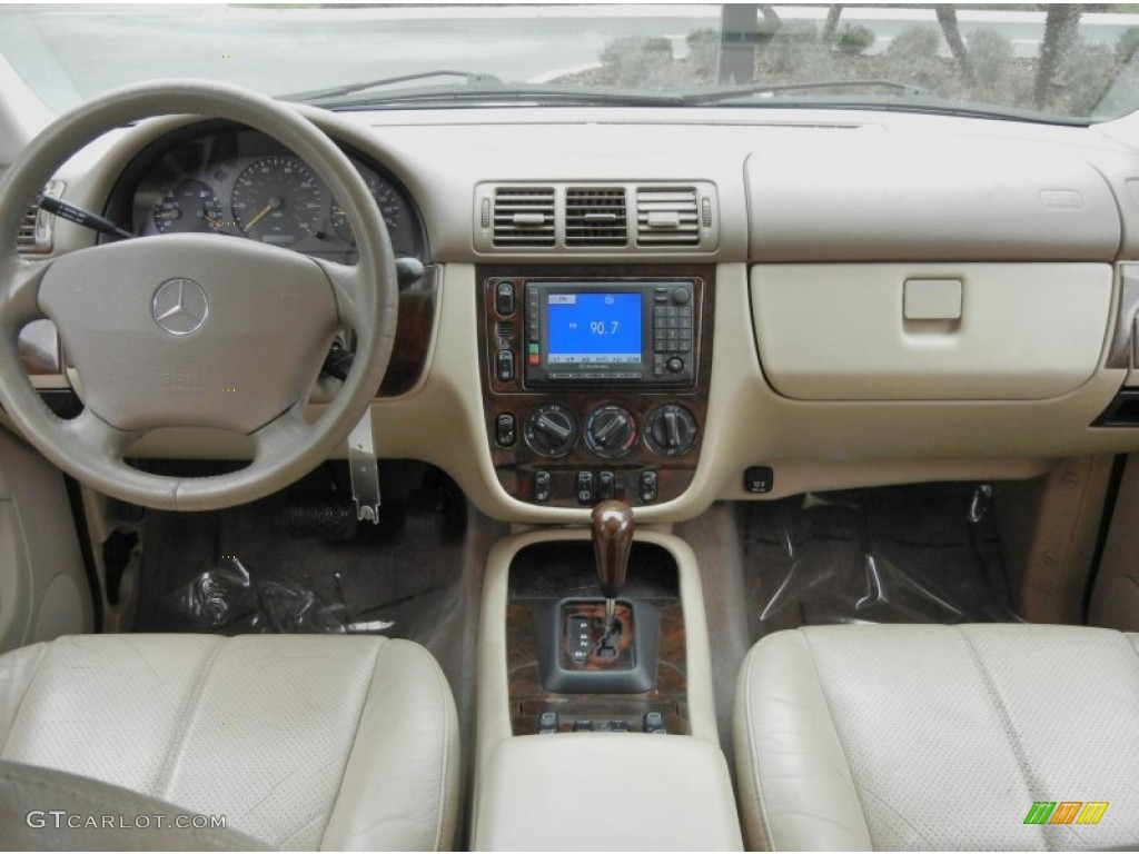 2001 Mercedes-Benz ML 430 4Matic Java Dashboard Photo #58375575