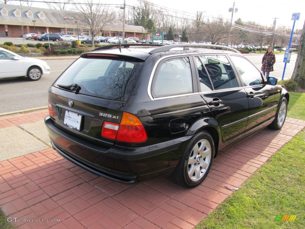 2004 3 Series 325xi Wagon - Black Sapphire Metallic / Black photo #5