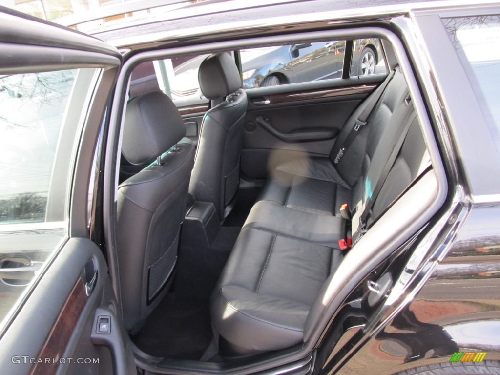 2004 3 Series 325xi Wagon - Black Sapphire Metallic / Black photo #22