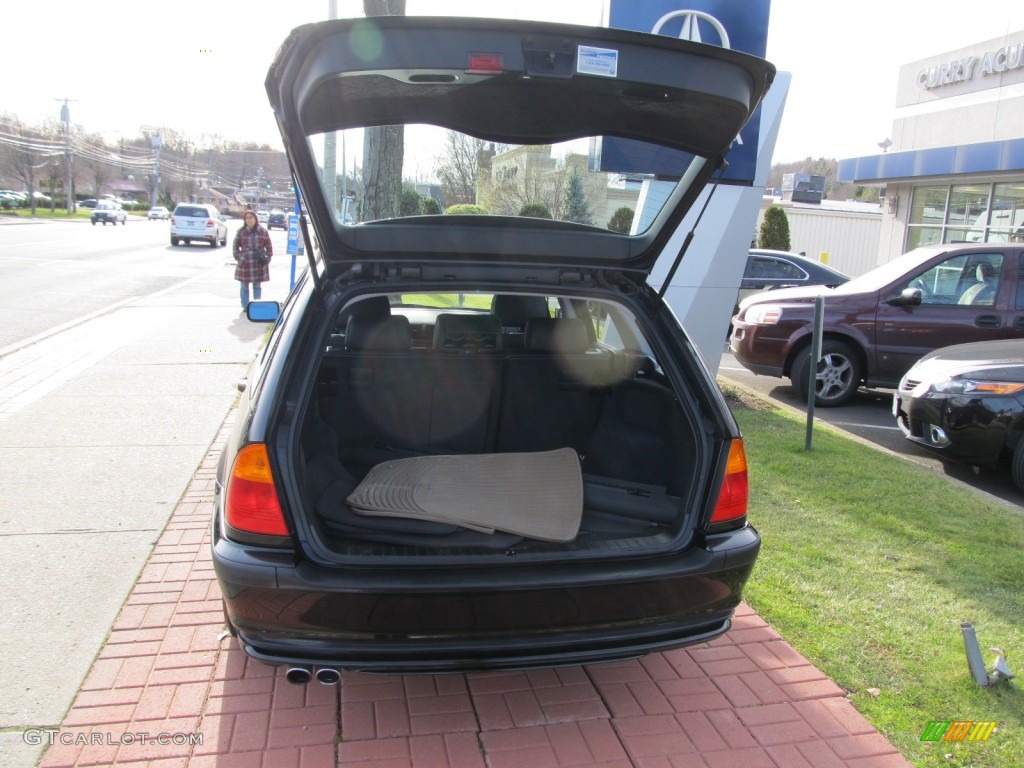 2004 3 Series 325xi Wagon - Black Sapphire Metallic / Black photo #23