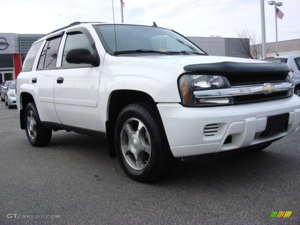 2007 TrailBlazer LS - Summit White / Light Gray photo #1