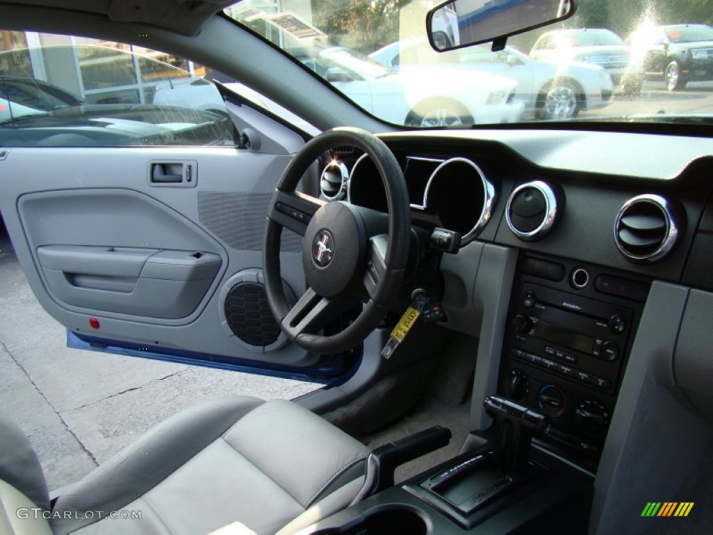 2006 Mustang V6 Premium Coupe - Vista Blue Metallic / Light Graphite photo #14