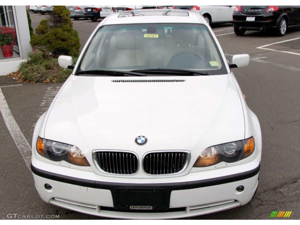 2005 3 Series 330i Sedan - Alpine White / Sand photo #2