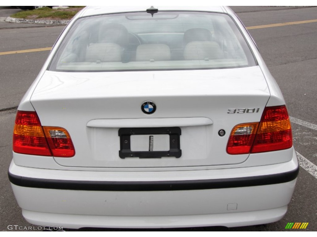 2005 3 Series 330i Sedan - Alpine White / Sand photo #7