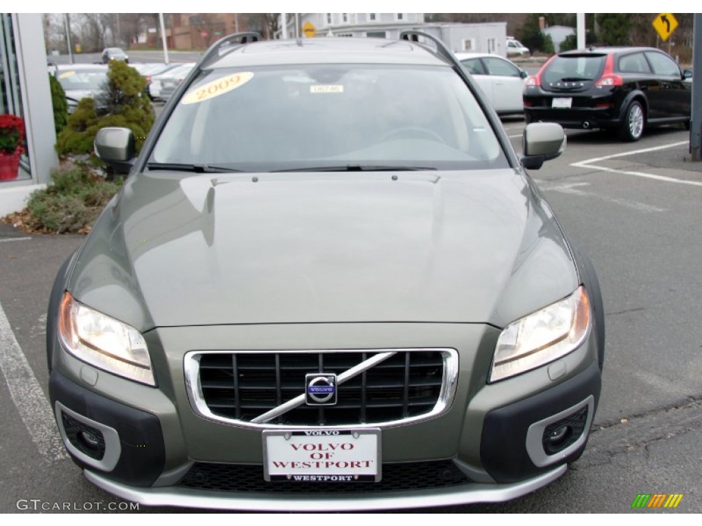 2009 XC70 3.2 AWD - Caper Green Metallic / Off Black photo #2