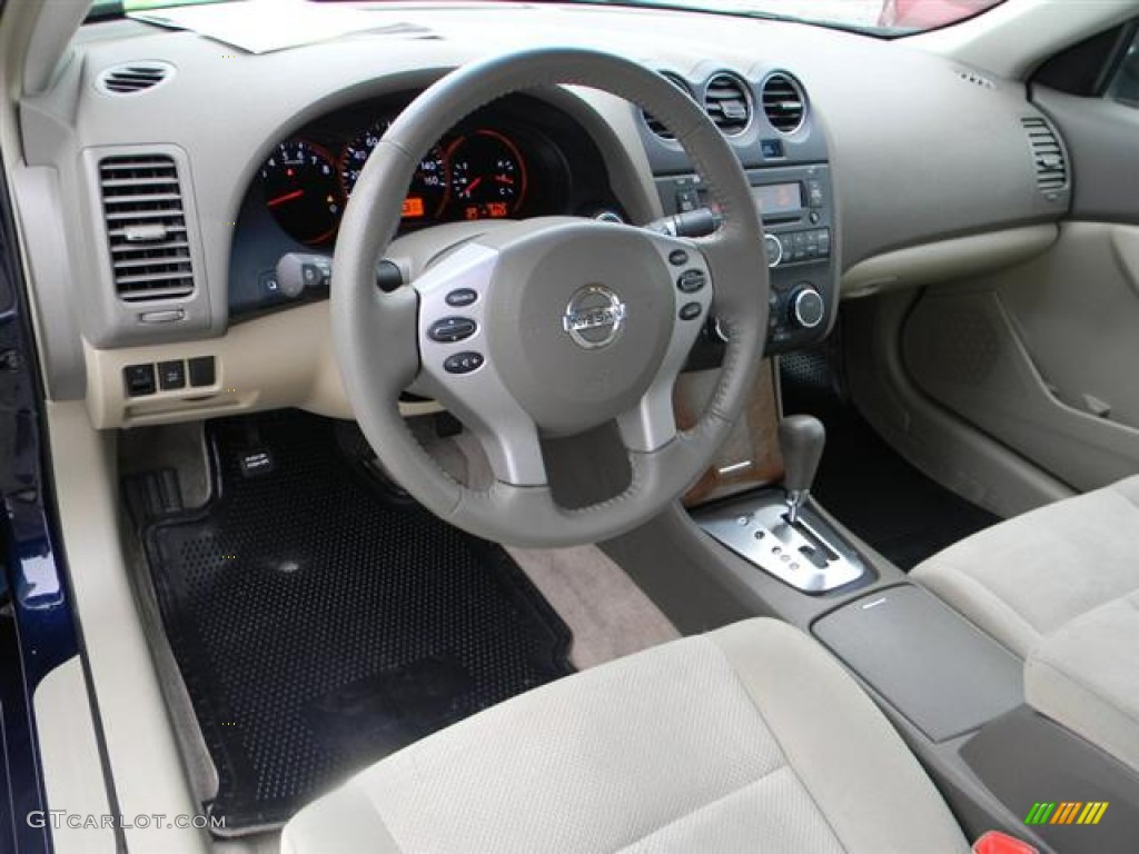 2008 Nissan Altima 3.5 SE Blond Dashboard Photo #58385082