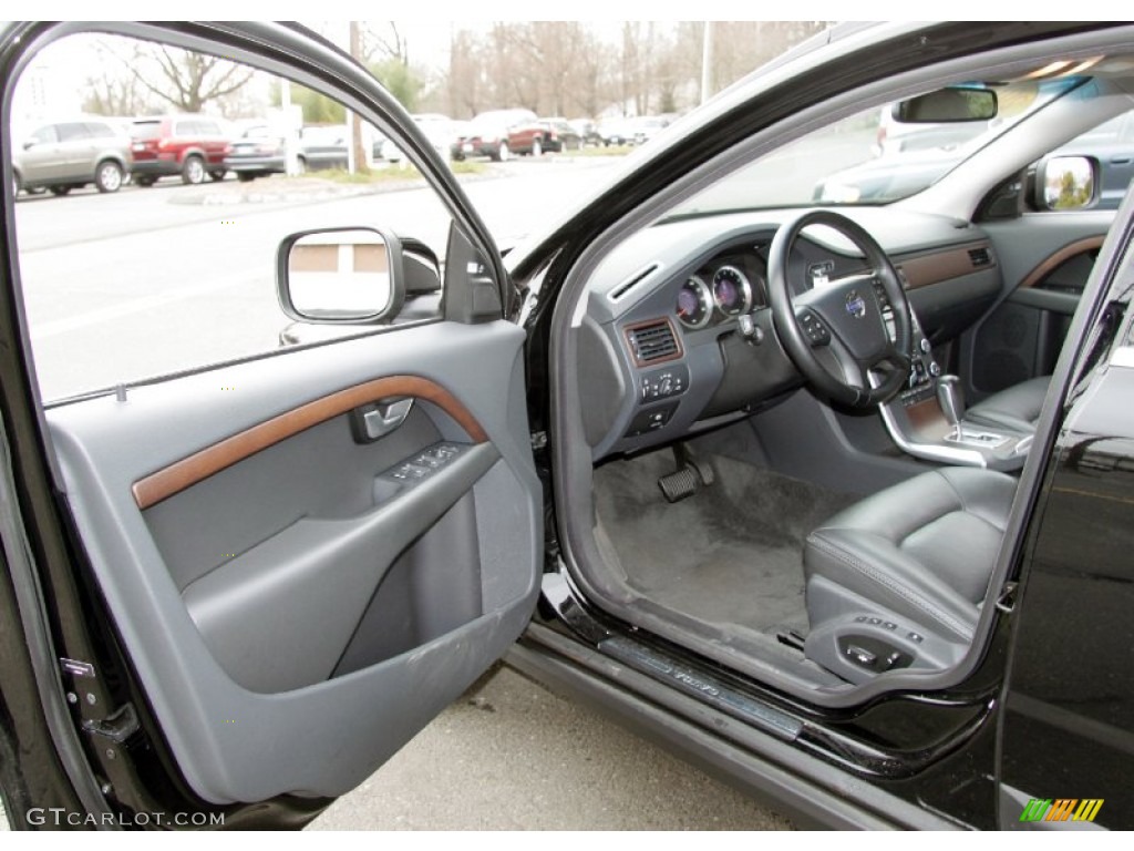 Off Black Interior 2011 Volvo XC70 3.2 AWD Photo #58385157