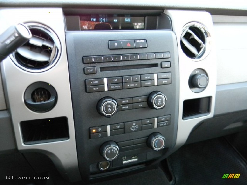 2010 F150 XLT SuperCrew - Vermillion Red / Medium Stone photo #11