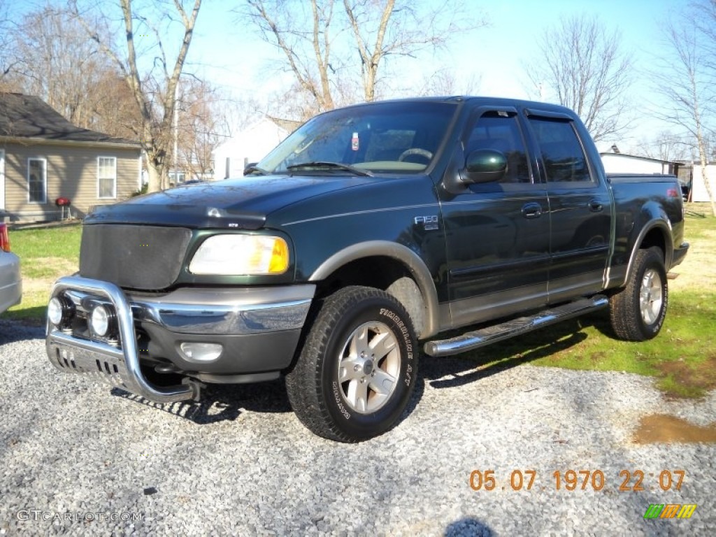 2002 F150 Lariat SuperCrew 4x4 - Dark Highland Green Metallic / Medium Parchment photo #2