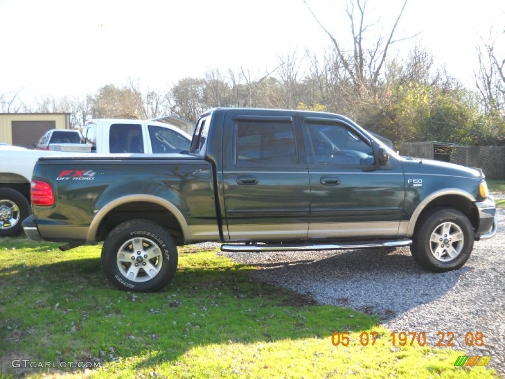 2002 F150 Lariat SuperCrew 4x4 - Dark Highland Green Metallic / Medium Parchment photo #7