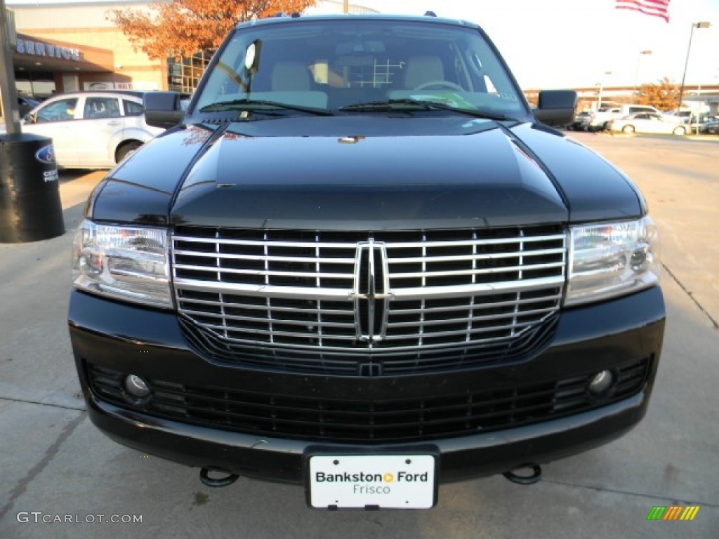 2007 Navigator Luxury - Black / Stone photo #2