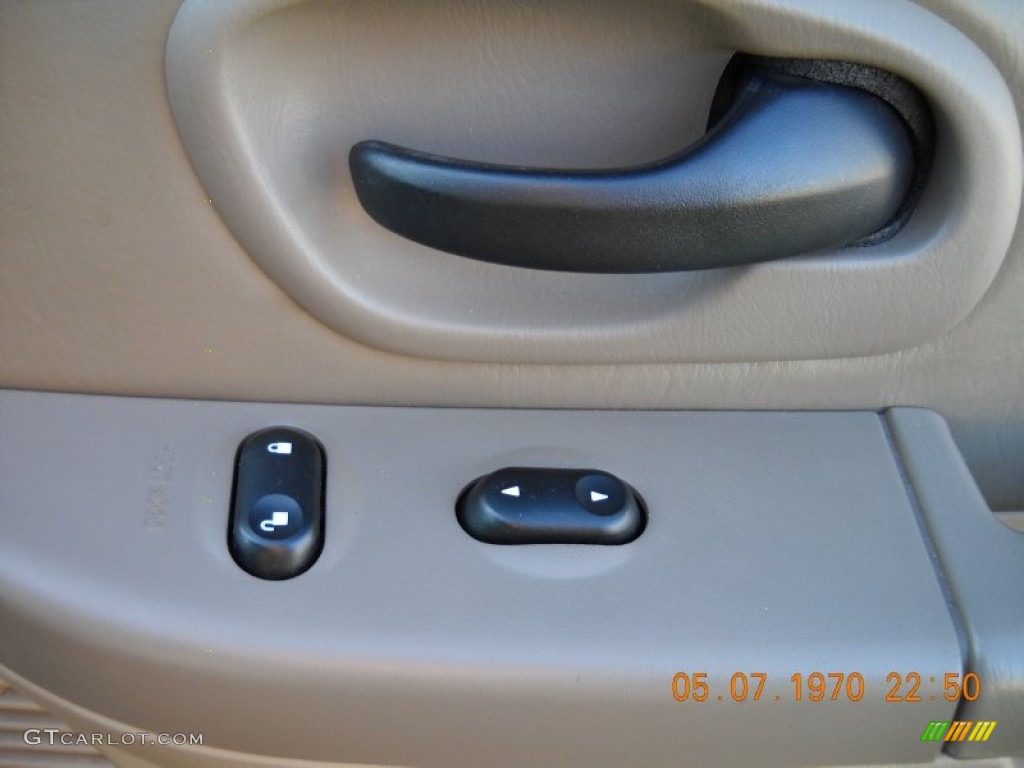 2002 F150 Lariat SuperCrew 4x4 - Dark Highland Green Metallic / Medium Parchment photo #34