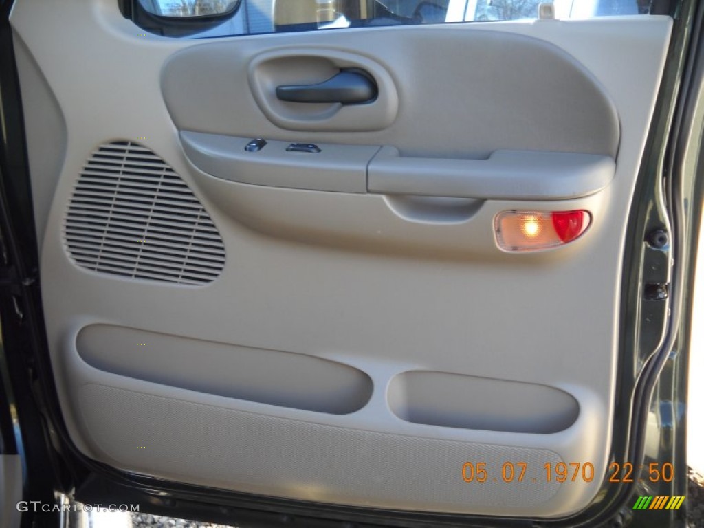 2002 F150 Lariat SuperCrew 4x4 - Dark Highland Green Metallic / Medium Parchment photo #35