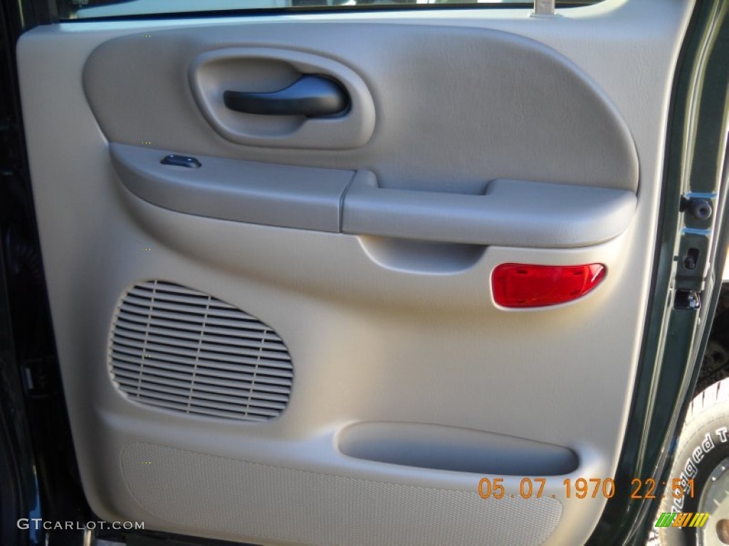 2002 F150 Lariat SuperCrew 4x4 - Dark Highland Green Metallic / Medium Parchment photo #42