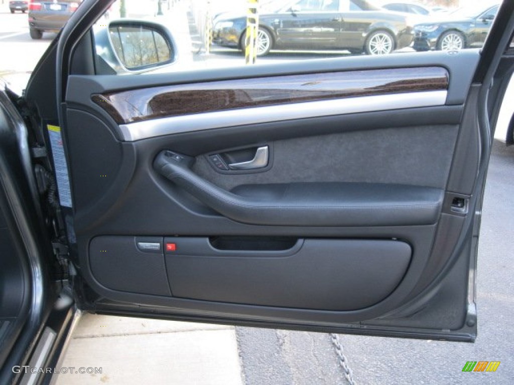 2007 Audi S8 5.2 quattro Espresso/Black Door Panel Photo #58386255