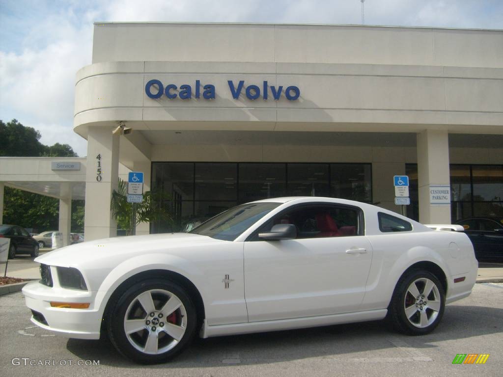 2005 Mustang GT Premium Coupe - Performance White / Red Leather photo #1