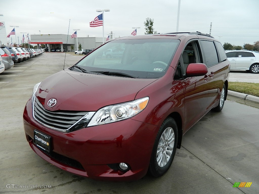 2012 Sienna XLE - Salsa Red Pearl / Light Gray photo #1