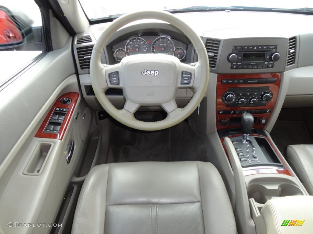 2007 Grand Cherokee Limited - Red Rock Crystal Pearl / Dark Khaki/Light Graystone photo #6