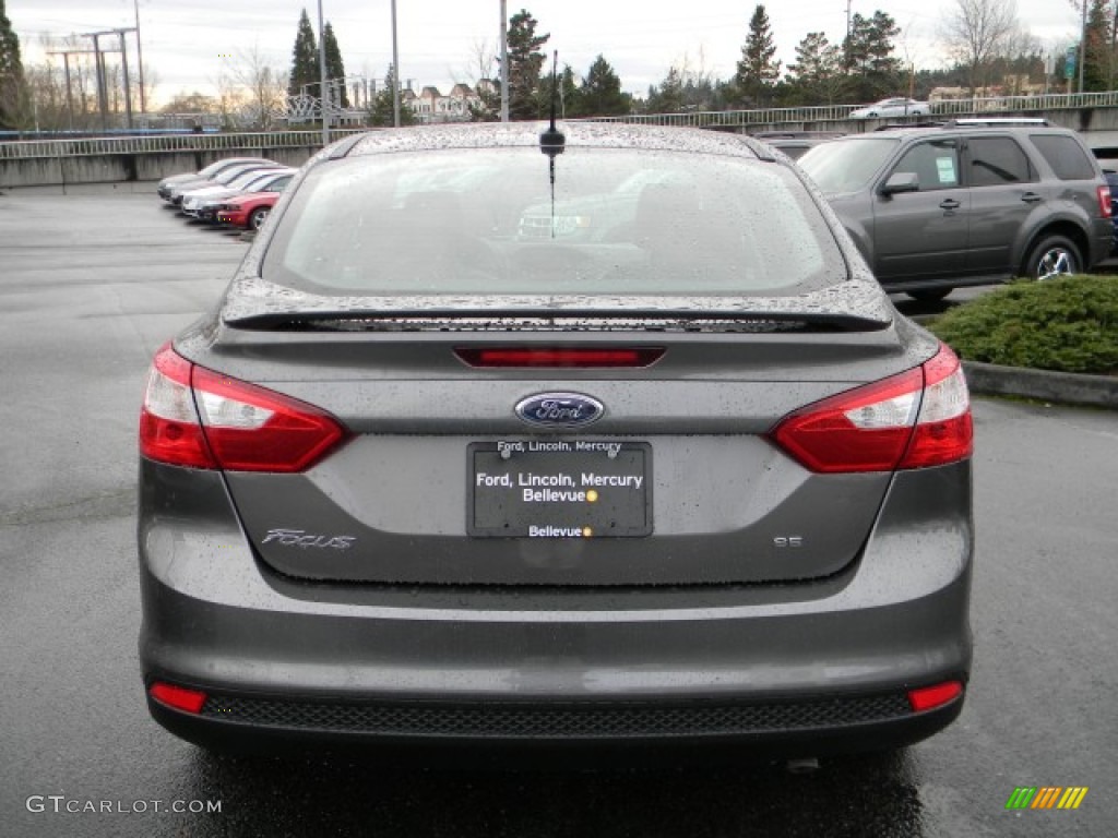 2012 Focus SE Sport Sedan - Sterling Grey Metallic / Tuscany Red Leather photo #4