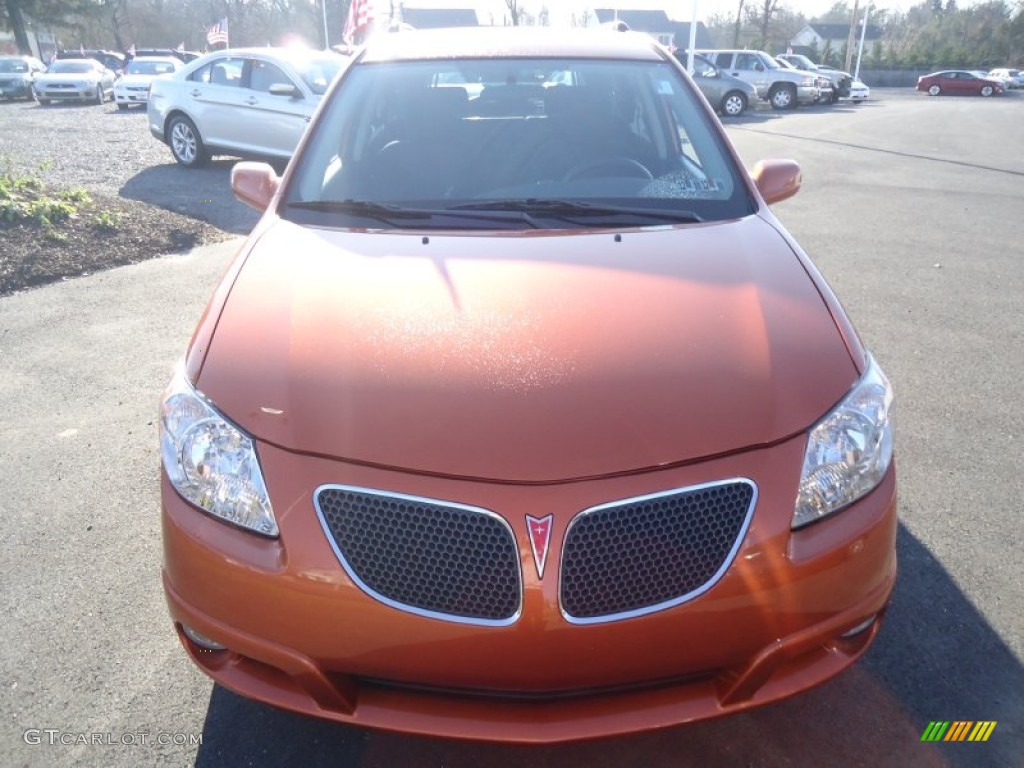 2005 Vibe  - Fusion Orange Metallic / Graphite photo #3