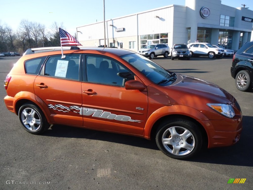 2005 Vibe  - Fusion Orange Metallic / Graphite photo #6