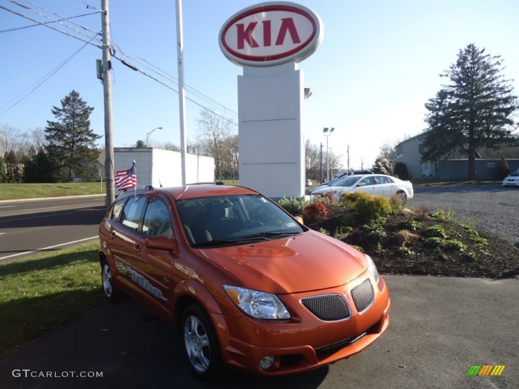 2005 Vibe  - Fusion Orange Metallic / Graphite photo #38