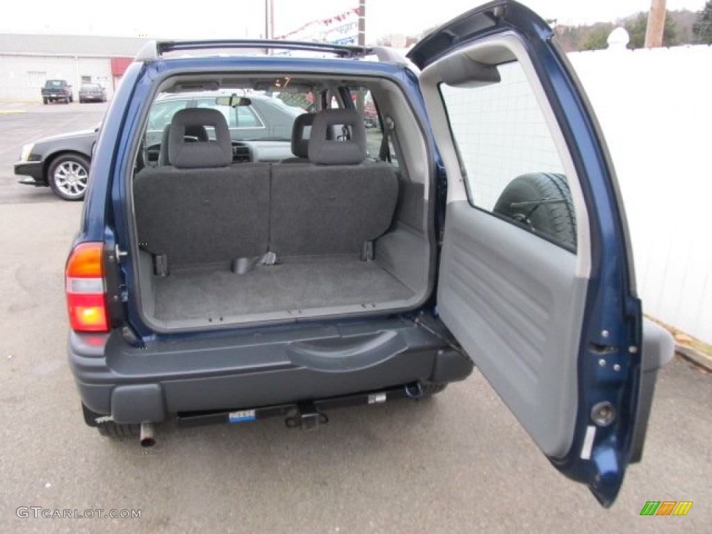 2002 Chevrolet Tracker 4WD Hard Top Trunk Photos