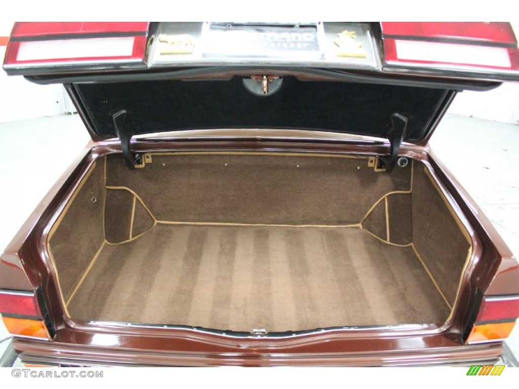 1981 Rolls-Royce Silver Spur Standard Silver Spur Model Trunk Photo #58399332