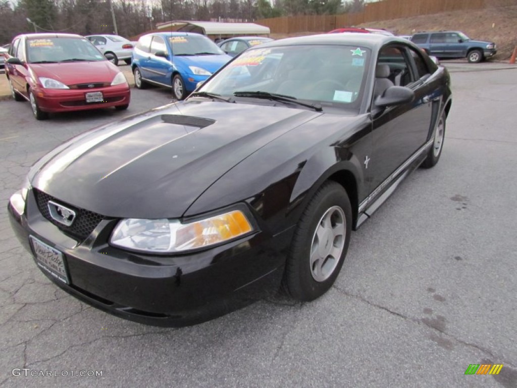 2000 Mustang V6 Coupe - Black / Dark Charcoal photo #11