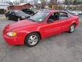 Bright Red - Grand Am SE Sedan Photo No. 10