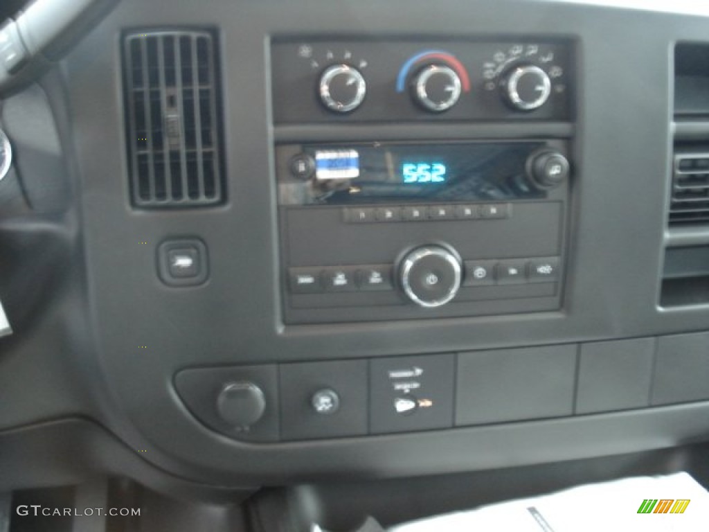 2011 Express 2500 Work Van - Summit White / Medium Pewter photo #17