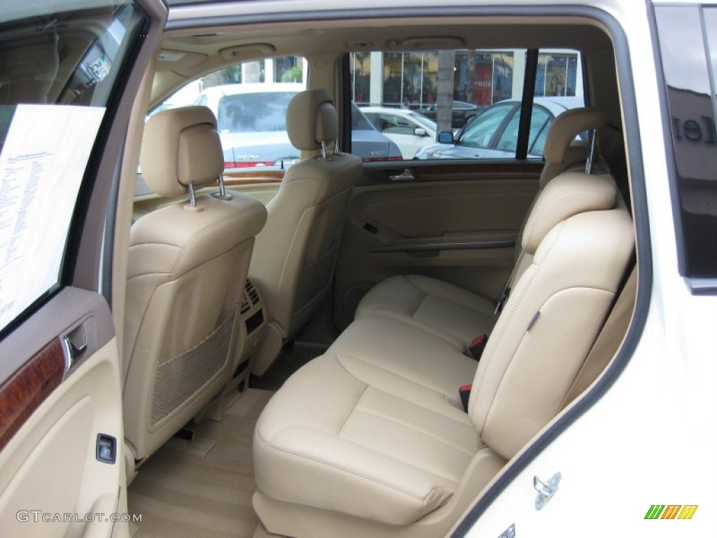 2009 GL 450 4Matic - Arctic White / Cashmere photo #21