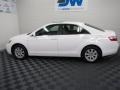 Super White - Camry XLE Photo No. 5